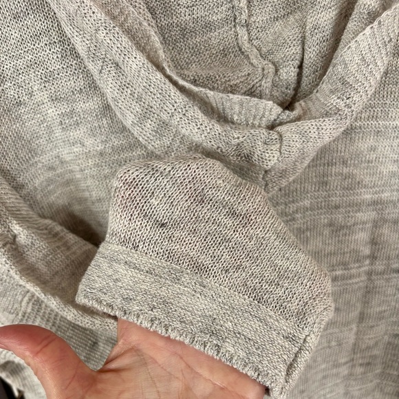 SUNDANCE CATALOG Heather Gray Women's 100% Linen Keyhole Hoodie - Picture 4 of 9